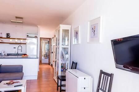 Bonito Apartamento Con Preciosas Vistas Y Piscina Нерха Екстериор снимка