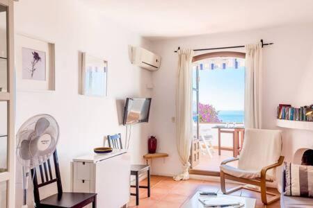 Bonito Apartamento Con Preciosas Vistas Y Piscina Нерха Екстериор снимка